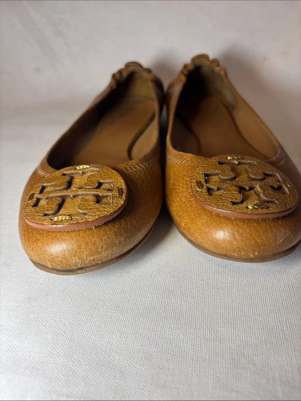 Tory Burch Cognac Tan Leather Logo Ballet Flats, size 9
